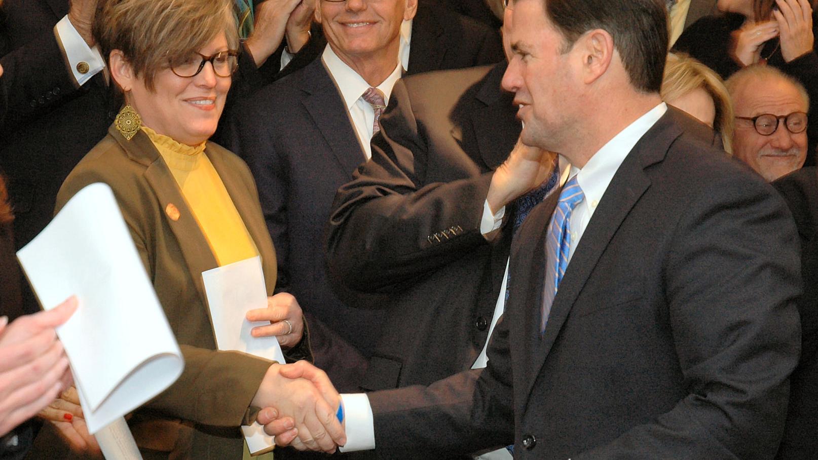 Arizona bill targeting opioid abuse passes first hurdle